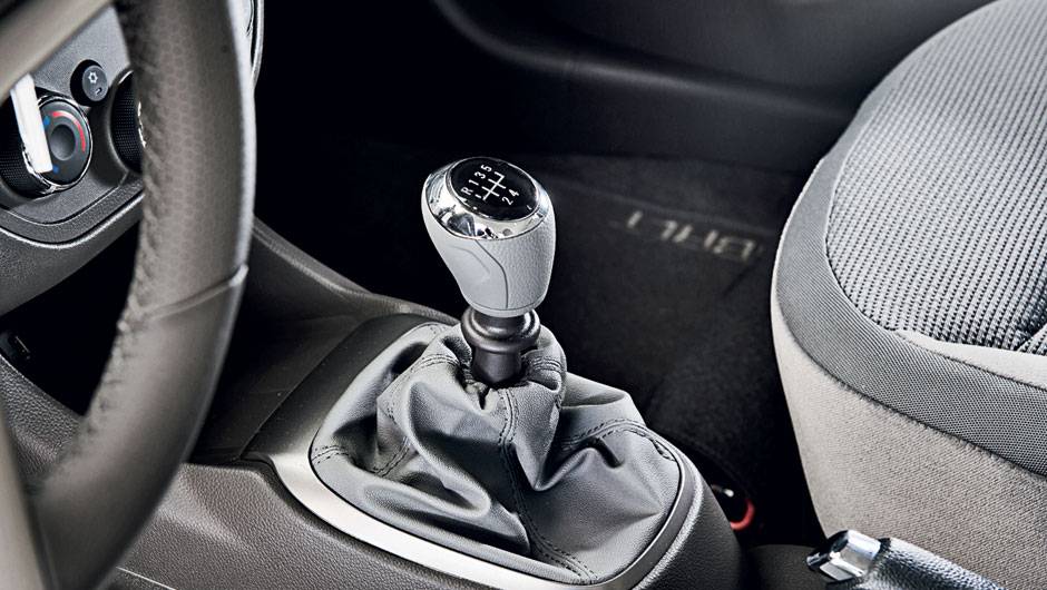 Câmbio manual é o mesmo da Spin | <a href="https://beta-develop.quatrorodas.abril.com.br/carros/testes/chevrolet-cobalt-ltz-1-8-automatico-703934.shtml" rel="migration">Leia mais</a> | <a href="https://beta-develop.quatrorodas.abril.com.br/carros/comparativos/sedas-automaticos-cobalt-x-sie" rel="migration"></a> Câmbio manual é o mesmo da Spin | <a href="https://beta-develop.quatrorodas.abril.com.br/carros/testes/chevrolet-cobalt-ltz-1-8-automatico-703934.shtml" rel="migration">Leia mais</a> | <a href="https://beta-develop.quatrorodas.abril.com.br/carros/comparativos/sedas-automaticos-cobalt-x-sie" rel="migration"></a>