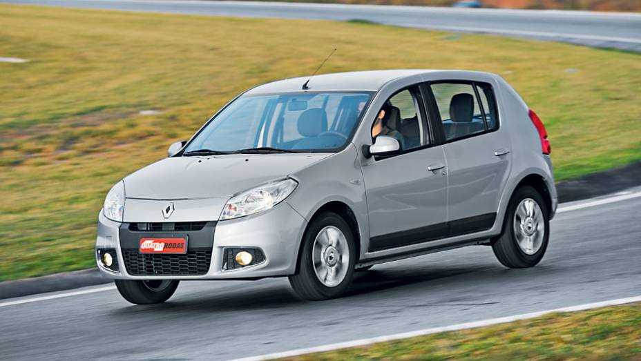 Renault aumenta a potência e rebatiza o motor 1.6 | <a href="https://beta-develop.quatrorodas.abril.com.br/carros/testes/renault-sandero-1-6-hi-power-703722.shtml" rel="migration">Leia mais</a>