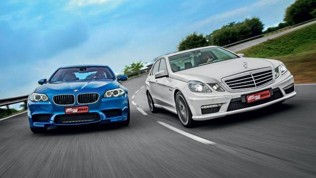 Saias aerodinâmicas e rodas esportivas compõem o visual destes sedãs | <a href="https://beta-develop.quatrorodas.abril.com.br/carros/comparativos/bmw-m5-x-mercedes-benz-63-amg-737606.shtml" rel="migration">Leia mais</a> Saias aerodinâmicas e rodas esportivas compõem o visual destes sedãs | <a href="https://beta-develop.quatrorodas.abril.com.br/carros/comparativos/bmw-m5-x-mercedes-benz-63-amg-737606.shtml" rel="migration">Leia mais</a>
