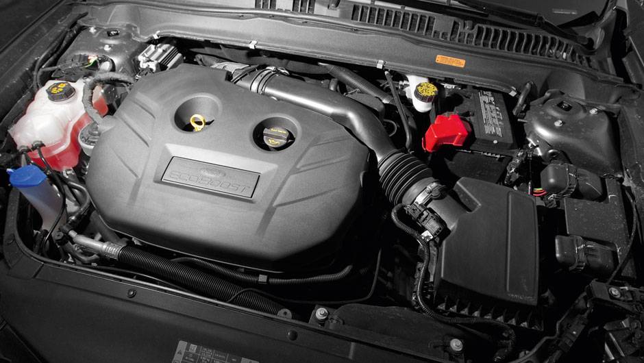 O 2.0 EcoBoost, com turbo e injeção direta, produz 240 cv | <a href="https://beta-develop.quatrorodas.abril.com.br/carros/impressoes/ford-fusion-2-0-titanium-716588.shtml" rel="migration">Leia mais</a> O 2.0 EcoBoost, com turbo e injeção direta, produz 240 cv | <a href="https://beta-develop.quatrorodas.abril.com.br/carros/impressoes/ford-fusion-2-0-titanium-716588.shtml" rel="migration">Leia mais</a>