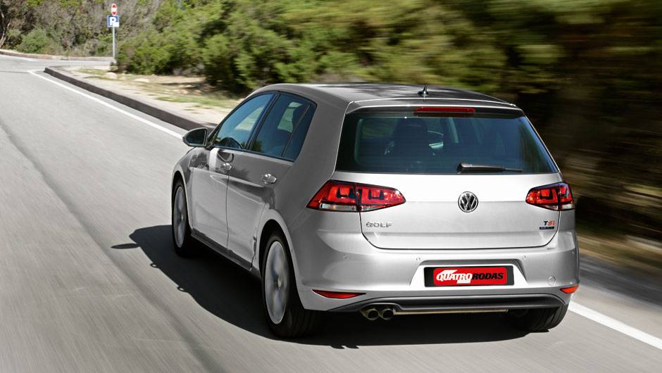 Maior mudança visual está nas lanternas | <a href="https://beta-develop.quatrorodas.abril.com.br/carros/lancamentos/volkswagen-golf-vii-749855.shtml" rel="migration">Saiba mais sobre o novo Golf no Brasil</a> | <a href="https://beta-develop.quatrorodas.abril.com.br/carros/impressoes/volksw" rel="migration"></a> Maior mudança visual está nas lanternas | <a href="https://beta-develop.quatrorodas.abril.com.br/carros/lancamentos/volkswagen-golf-vii-749855.shtml" rel="migration">Saiba mais sobre o novo Golf no Brasil</a> | <a href="https://beta-develop.quatrorodas.abril.com.br/carros/impressoes/volksw" rel="migration"></a>