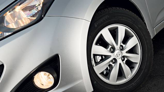Comfort Style, aro 14 | <a href="https://beta-develop.quatrorodas.abril.com.br/carros/comparativos/hyundai-hb20-1-0-x-1-6-725959.shtml" rel="migration">Leia mais</a> Comfort Style, aro 14 | <a href="https://beta-develop.quatrorodas.abril.com.br/carros/comparativos/hyundai-hb20-1-0-x-1-6-725959.shtml" rel="migration">Leia mais</a>