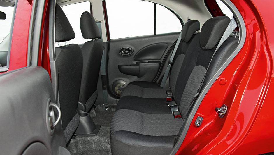A boa abertura facilita o acesso | <a href="https://beta-develop.quatrorodas.abril.com.br/carros/comparativos/hatches-compactos-729449.shtml" rel="migration">Leia mais</a> A boa abertura facilita o acesso | <a href="https://beta-develop.quatrorodas.abril.com.br/carros/comparativos/hatches-compactos-729449.shtml" rel="migration">Leia mais</a>
