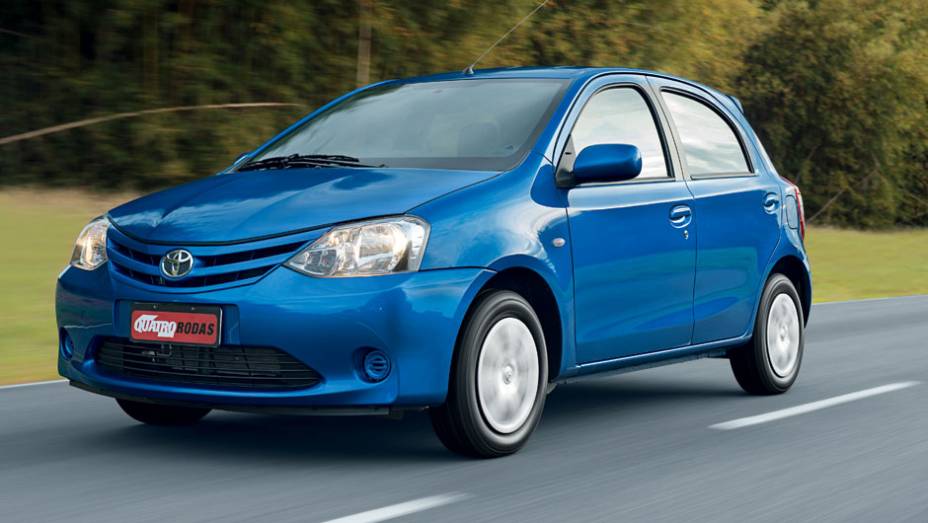 No Etios, pintura metálica não encarece o preço | <a href="https://beta-develop.quatrorodas.abril.com.br/carros/comparativos/hatches-compactos-729449.shtml" rel="migration">Leia mais</a>