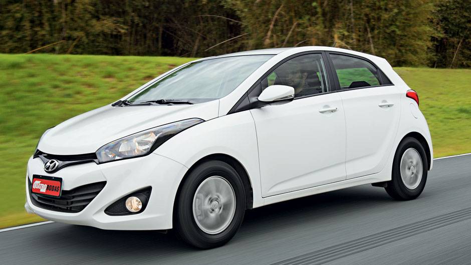 O HB20 herdou o estilo "escultura fluida" da marca | <a href="https://beta-develop.quatrorodas.abril.com.br/carros/comparativos/hatches-compactos-729449.shtml" rel="migration">Leia mais</a> O HB20 herdou o estilo "escultura fluida" da marca | <a href="https://beta-develop.quatrorodas.abril.com.br/carros/comparativos/hatches-compactos-729449.shtml" rel="migration">Leia mais</a>
