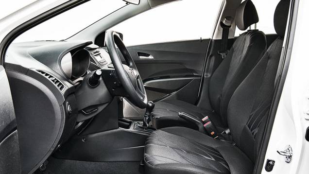 ...e diferente da básica... | <a href="https://beta-develop.quatrorodas.abril.com.br/carros/comparativos/hatches-compactos-729449.shtml" rel="migration">Leia mais</a>