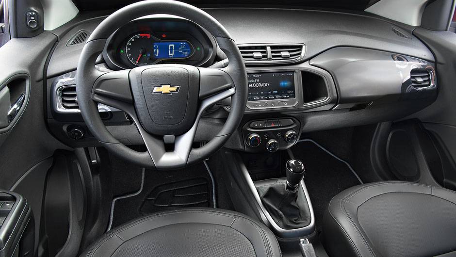 Onix tem ergonomia de minivan por dividir a base com a Spin | <a href="https://beta-develop.quatrorodas.abril.com.br/carros/comparativos/chevrolet-onix-x-chevrolet-agile-729371.shtml" rel="migration">Leia mais</a> Onix tem ergonomia de minivan por dividir a base com a Spin | <a href="https://beta-develop.quatrorodas.abril.com.br/carros/comparativos/chevrolet-onix-x-chevrolet-agile-729371.shtml" rel="migration">Leia mais</a>