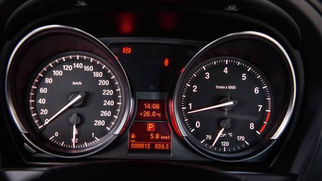 Equipado com turbo Twin Scroll, motor 2.0 rende 184 cv | <a href="https://beta-develop.quatrorodas.abril.com.br/carros/comparativos/bmw-z4-sdrive-2-0i-x-mercedes-benz-slk-250-729203.shtml" rel="migration">Leia mais</a> Equipado com turbo Twin Scroll, motor 2.0 rende 184 cv | <a href="https://beta-develop.quatrorodas.abril.com.br/carros/comparativos/bmw-z4-sdrive-2-0i-x-mercedes-benz-slk-250-729203.shtml" rel="migration">Leia mais</a>