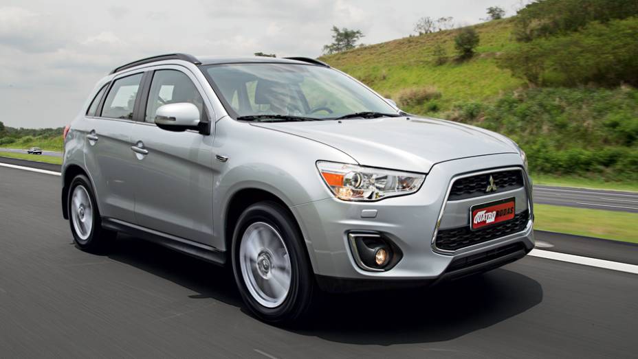 Retoques em grade e para-choque | <a href="https://beta-develop.quatrorodas.abril.com.br/carros/lancamentos/mitsubishi-asx-awd-732859.shtml" rel="migration">Leia mais</a>