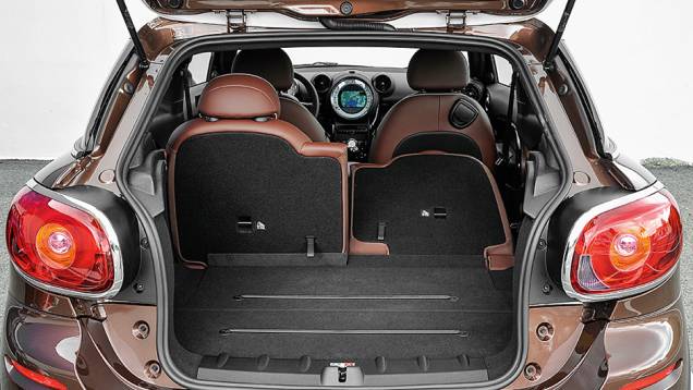 ...ao baixar um ou os dois encostos traseiros | <a href="https://beta-develop.quatrorodas.abril.com.br/carros/impressoes/mini-paceman-cooper-s-733312.shtml" rel="migration">Leia mais</a> ...ao baixar um ou os dois encostos traseiros | <a href="https://beta-develop.quatrorodas.abril.com.br/carros/impressoes/mini-paceman-cooper-s-733312.shtml" rel="migration">Leia mais</a>