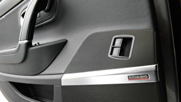Sistema de som que equipa o Bugatti | <a href="https://beta-develop.quatrorodas.abril.com.br/carros/lancamentos/volkswagen-cc-v6-3-6-734636.shtml" rel="migration">Leia mais</a> Sistema de som que equipa o Bugatti | <a href="https://beta-develop.quatrorodas.abril.com.br/carros/lancamentos/volkswagen-cc-v6-3-6-734636.shtml" rel="migration">Leia mais</a>