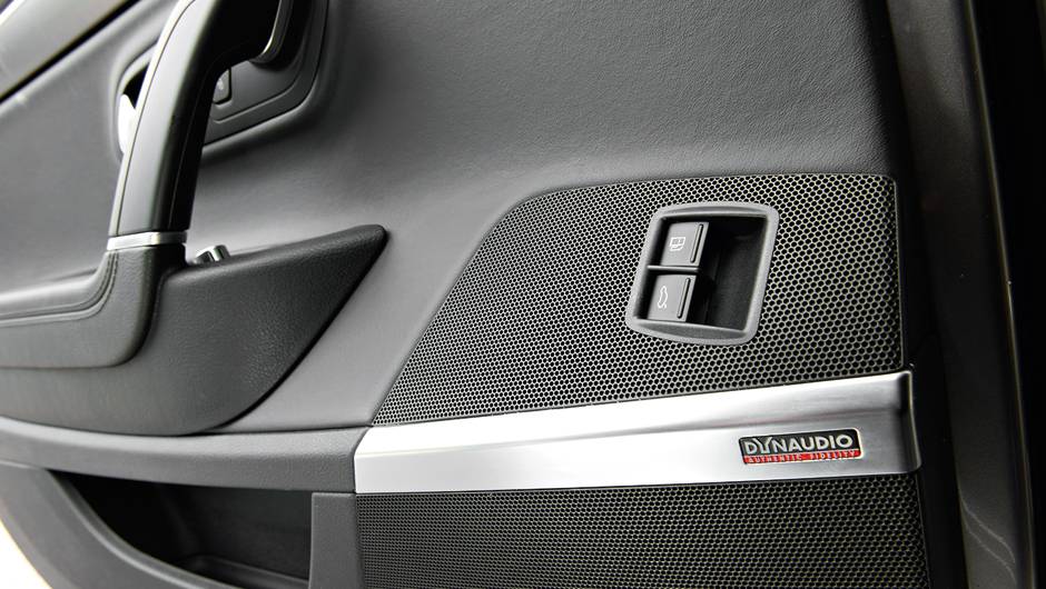 Sistema de som que equipa o Bugatti | <a href="https://beta-develop.quatrorodas.abril.com.br/carros/lancamentos/volkswagen-cc-v6-3-6-734636.shtml" rel="migration">Leia mais</a> Sistema de som que equipa o Bugatti | <a href="https://beta-develop.quatrorodas.abril.com.br/carros/lancamentos/volkswagen-cc-v6-3-6-734636.shtml" rel="migration">Leia mais</a>