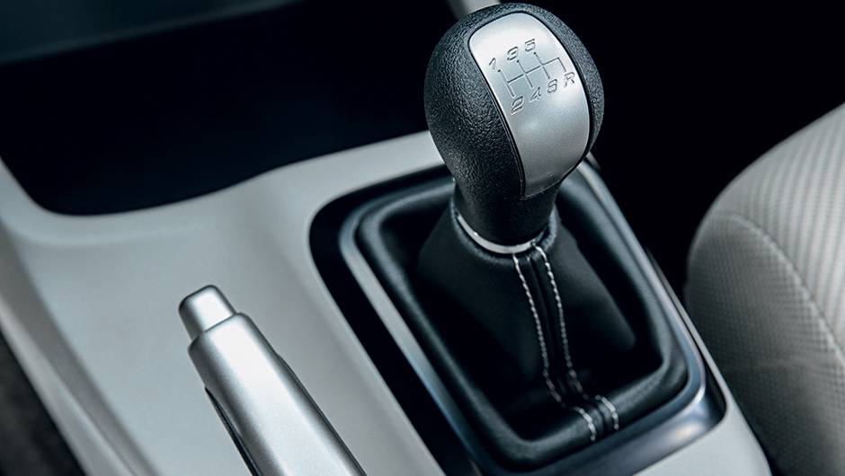 Versão de entrada traz novo câmbio manual de seis marchas | <a href="https://beta-develop.quatrorodas.abril.com.br/carros/testes/honda-civic-2014-735270.shtml" rel="migration">Leia mais</a> Versão de entrada traz novo câmbio manual de seis marchas | <a href="https://beta-develop.quatrorodas.abril.com.br/carros/testes/honda-civic-2014-735270.shtml" rel="migration">Leia mais</a>