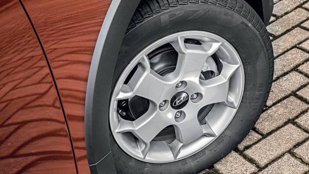 Novas rodas de liga aro 15 são exclusivas | <a href="https://beta-develop.quatrorodas.abril.com.br/carros/impressoes/hyundai-hb20x-735902.shtml" rel="migration">Leia mais</a> Novas rodas de liga aro 15 são exclusivas | <a href="https://beta-develop.quatrorodas.abril.com.br/carros/impressoes/hyundai-hb20x-735902.shtml" rel="migration">Leia mais</a>