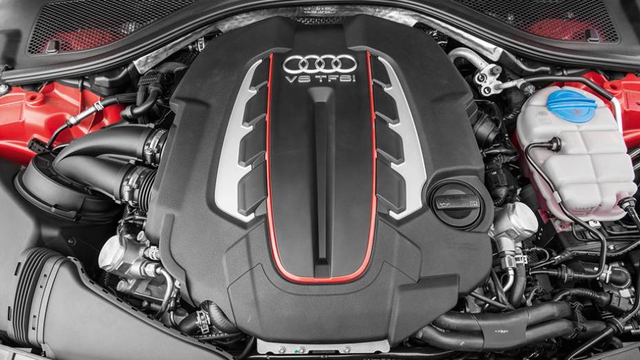 Motor V8 pode funcionar com apenas 4 cilindros | <a href="https://beta-develop.quatrorodas.abril.com.br/carros/testes/audi-s7-sportback-739614.shtml" rel="migration">Leia mais</a>