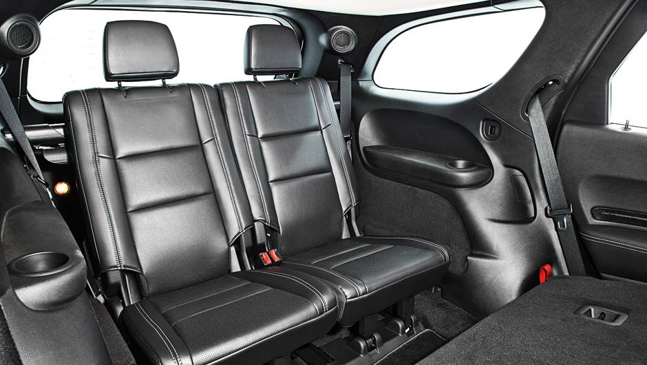 Terceira fileira oferece bom espa&ccedil;o e, se rebatida... | <a href="https://beta-develop.quatrorodas.abril.com.br/carros/lancamentos/dodge-durango-citadel-736456.shtml" rel="migration">Leia mais</a>