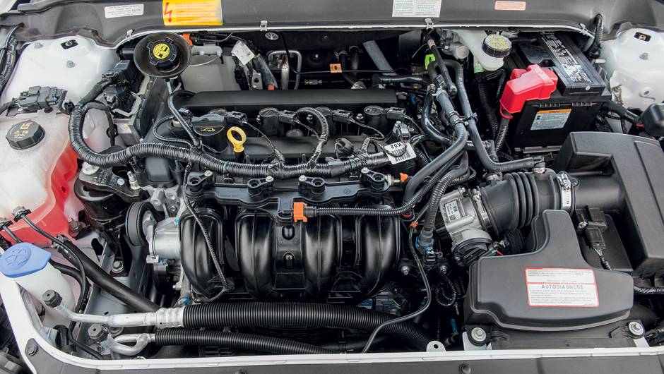 Motor tem bloco e cabe&ccedil;ote de alum&iacute;nio | <a href="https://beta-develop.quatrorodas.abril.com.br/carros/testes/ford-fusion-2-5-flex-736957.shtml" rel="migration">Leia mais</a>