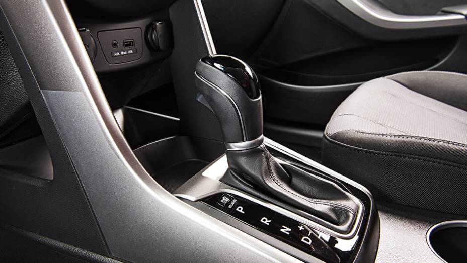 Câmbio automático tem seis marchas | <a href="https://beta-develop.quatrorodas.abril.com.br/carros/testes/hyundai-i30-1-6-16v-flex-738228.shtml" rel="migration">Leia mais</a> Câmbio automático tem seis marchas | <a href="https://beta-develop.quatrorodas.abril.com.br/carros/testes/hyundai-i30-1-6-16v-flex-738228.shtml" rel="migration">Leia mais</a>