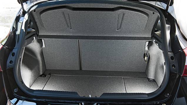 Porta-malas cresceu: passou de 340 para 378 litros | <a href="https://beta-develop.quatrorodas.abril.com.br/carros/testes/hyundai-i30-1-6-16v-flex-738228.shtml" rel="migration">Leia mais</a> Porta-malas cresceu: passou de 340 para 378 litros | <a href="https://beta-develop.quatrorodas.abril.com.br/carros/testes/hyundai-i30-1-6-16v-flex-738228.shtml" rel="migration">Leia mais</a>