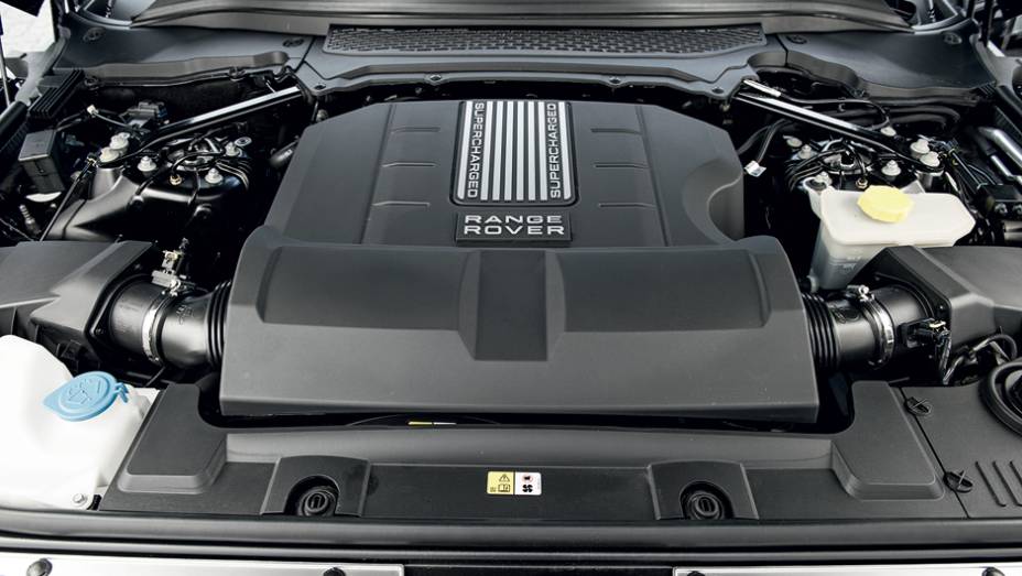 Motor tem 510 cv | <a href="https://beta-develop.quatrorodas.abril.com.br/carros/testes/land-rover-range-rover-vogue-738240.shtml" rel="migration">Leia mais</a> Motor tem 510 cv | <a href="https://beta-develop.quatrorodas.abril.com.br/carros/testes/land-rover-range-rover-vogue-738240.shtml" rel="migration">Leia mais</a>