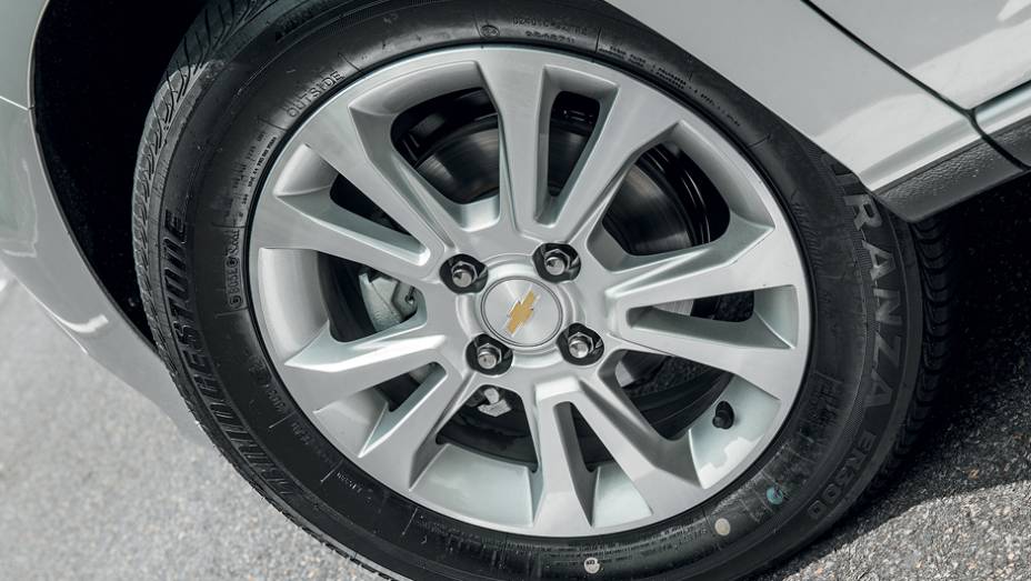 <a href="https://beta-develop.quatrorodas.abril.com.br/carros/testes/chevrolet-prisma-ltz-1-4-737233.shtml" rel="migration">Leia mais</a> <a href="https://beta-develop.quatrorodas.abril.com.br/carros/testes/chevrolet-prisma-ltz-1-4-737233.shtml" rel="migration">Leia mais</a>