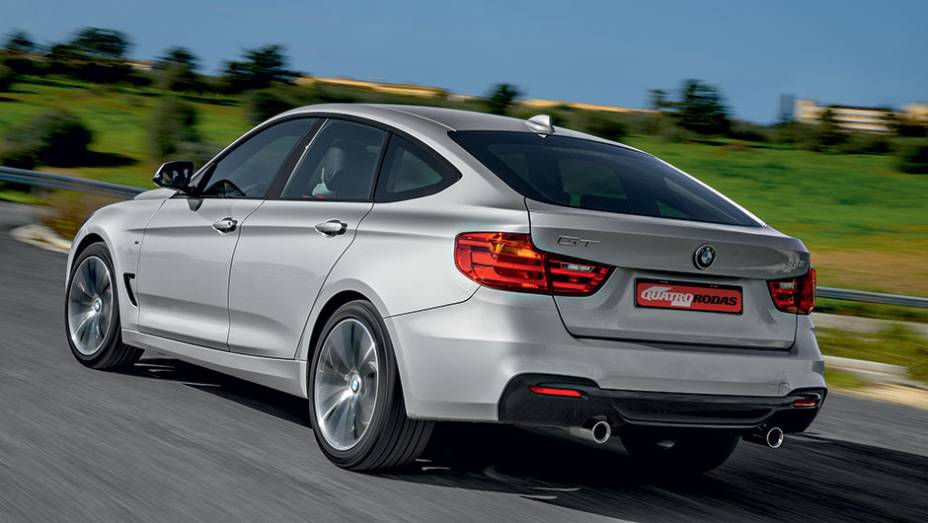 Tampa do porta-malas incorpora o vidro traseiro | <a href="https://beta-develop.quatrorodas.abril.com.br/carros/impressoes/bmw-335i-gt-740953.shtml" rel="migration">Leia mais</a> Tampa do porta-malas incorpora o vidro traseiro | <a href="https://beta-develop.quatrorodas.abril.com.br/carros/impressoes/bmw-335i-gt-740953.shtml" rel="migration">Leia mais</a>