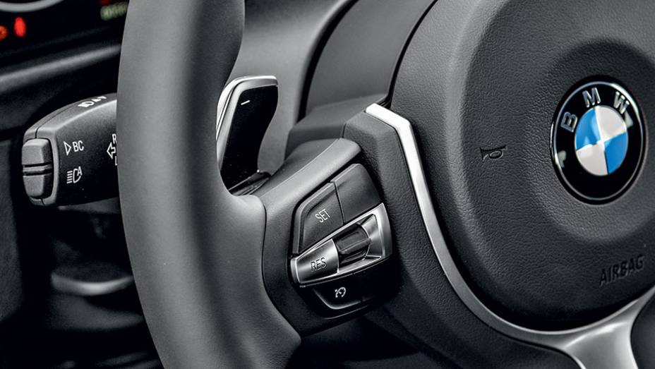 Trocas de marcha no volante | <a href="https://beta-develop.quatrorodas.abril.com.br/carros/impressoes/bmw-335i-gt-740953.shtml" rel="migration">Leia mais</a> Trocas de marcha no volante | <a href="https://beta-develop.quatrorodas.abril.com.br/carros/impressoes/bmw-335i-gt-740953.shtml" rel="migration">Leia mais</a>