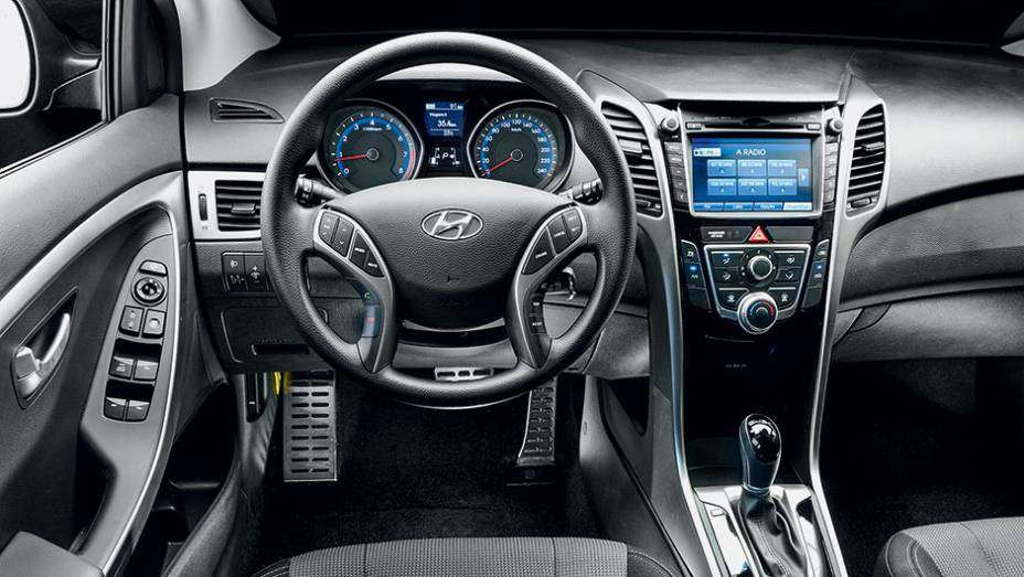 C&acirc;mbio autom&aacute;tico de seis marchas &eacute; de s&eacute;rie no novo i30 | <a href="https://beta-develop.quatrorodas.abril.com.br/carros/comparativos/peugeot-308-x-hyundai-i30-x-chevrolet-cruze-740626.shtml" rel="migration">Leia mais</a>