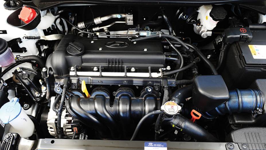 Com etanol, o motor 1.6 16V flex da Hyundai é o mais potente do mercado, com 128 cv | <a href="https://beta-develop.quatrorodas.abril.com.br/carros/comparativos/chevrolet-prisma-ltz-x-hyundai-hb20s-premium-740129.shtml" rel="migration">Leia mais</a> Com etanol, o motor 1.6 16V flex da Hyundai é o mais potente do mercado, com 128 cv | <a href="https://beta-develop.quatrorodas.abril.com.br/carros/comparativos/chevrolet-prisma-ltz-x-hyundai-hb20s-premium-740129.shtml" rel="migration">Leia mais</a>
