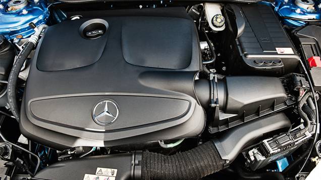 | <a href="https://beta-develop.quatrorodas.abril.com.br/carros/comparativos/mercedes-benz-200-x-bmw-118i-744296.shtml" rel="migration">Leia mais</a> | <a href="https://beta-develop.quatrorodas.abril.com.br/carros/comparativos/mercedes-benz-200-x-bmw-118i-744296.shtml" rel="migration">Leia mais</a>