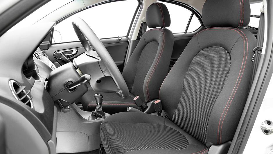 Bancos são macios | <a href="https://beta-develop.quatrorodas.abril.com.br/carros/comparativos/jac-j3-1-5-s-x-chery-celer-1-5-744920.shtml" rel="migration">Leia mais</a> Bancos são macios | <a href="https://beta-develop.quatrorodas.abril.com.br/carros/comparativos/jac-j3-1-5-s-x-chery-celer-1-5-744920.shtml" rel="migration">Leia mais</a>
