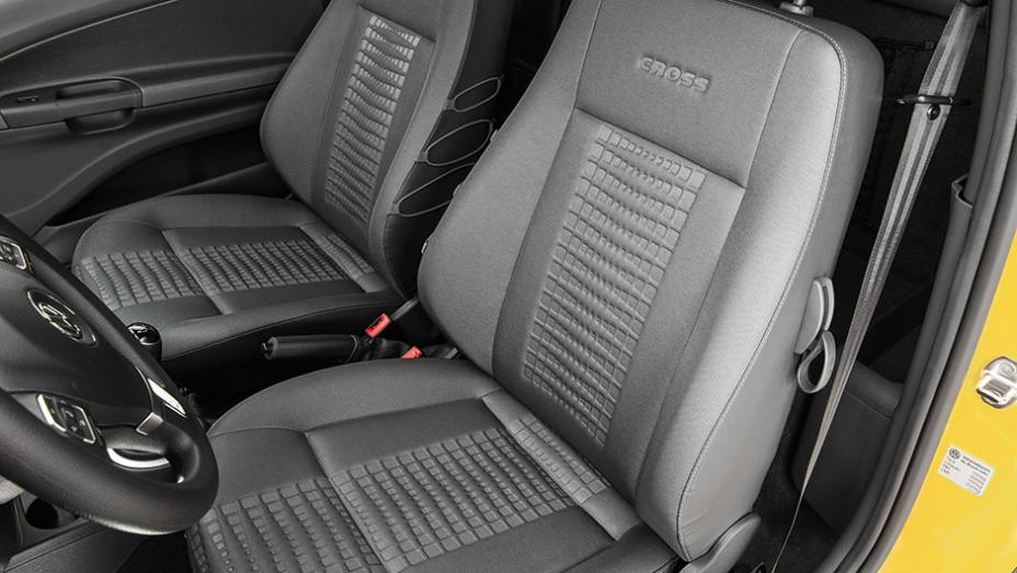 Tecido dos bancos ganhou novo acabamento 3D | <a href="https://beta-develop.quatrorodas.abril.com.br/carros/lancamentos/vw-saveiro-cross-2014-743387.shtml" rel="migration">Leia mais</a> Tecido dos bancos ganhou novo acabamento 3D | <a href="https://beta-develop.quatrorodas.abril.com.br/carros/lancamentos/vw-saveiro-cross-2014-743387.shtml" rel="migration">Leia mais</a>