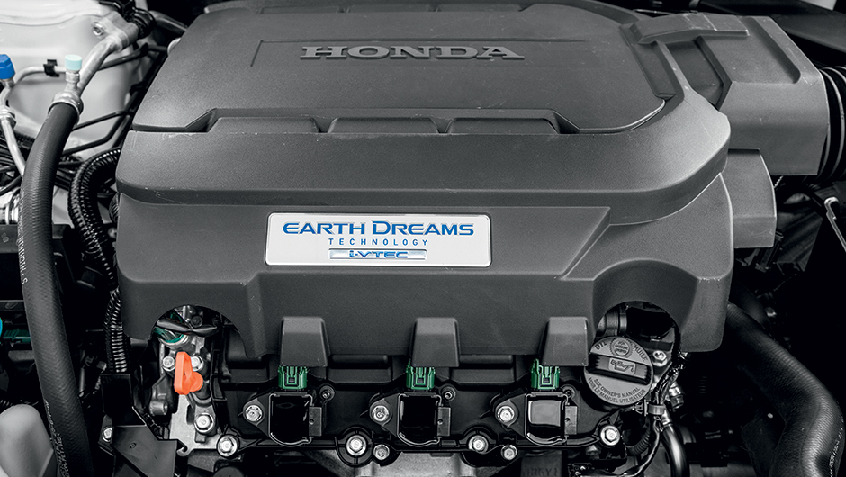 Motor V6 tem comandos de v&aacute;lvulas vari&aacute;veis e sistema de corte de cilindros | <a href="https://beta-develop.quatrorodas.abril.com.br/carros/testes/honda-accord-748896.shtml" rel="migration">Leia mais</a>