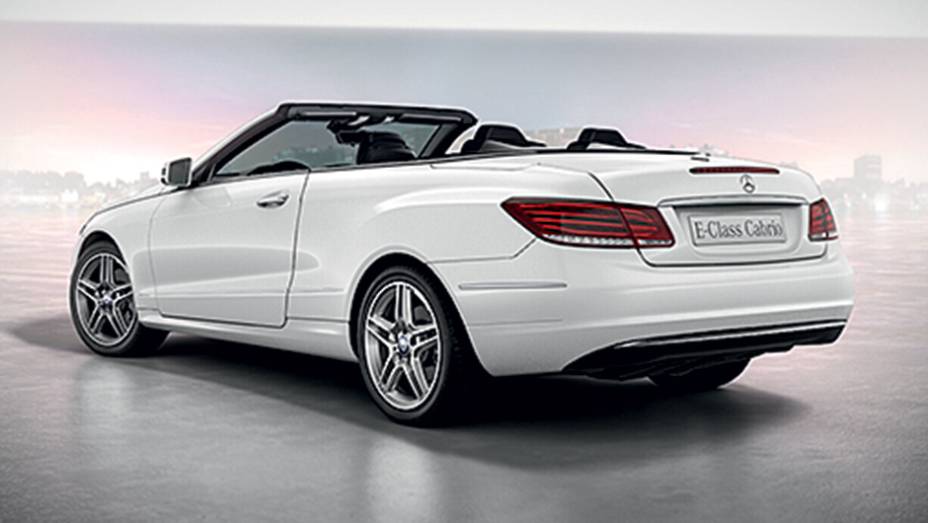 O cabriolet é um conversível de quatro lugares | <a href="https://beta-develop.quatrorodas.abril.com.br/carros/lancamentos/mercedes-benz-250-avantgarde-753592.shtml" rel="migration">Leia mais</a> O cabriolet é um conversível de quatro lugares | <a href="https://beta-develop.quatrorodas.abril.com.br/carros/lancamentos/mercedes-benz-250-avantgarde-753592.shtml" rel="migration">Leia mais</a>
