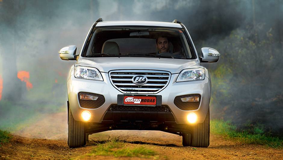 Visual lembra a geração passada dos Hyundai | <a href="https://beta-develop.quatrorodas.abril.com.br/carros/comparativos/lifan-x60-x-chery-tiggo-756386.shtml" rel="migration">Leia mais</a> Visual lembra a geração passada dos Hyundai | <a href="https://beta-develop.quatrorodas.abril.com.br/carros/comparativos/lifan-x60-x-chery-tiggo-756386.shtml" rel="migration">Leia mais</a>