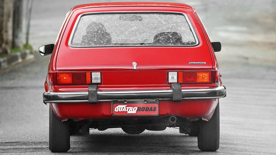 A tampa traseira ampla facilitava o acesso a cargas volumosas | <a href="https://beta-develop.quatrorodas.abril.com.br/carros/classicos-brasileiros/chevrolet-chevette-hatch-760503.shtml" rel="migration">Leia mais</a>