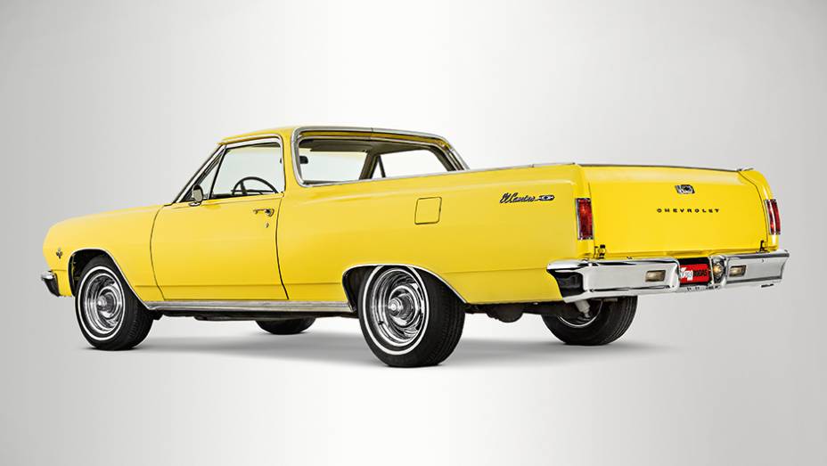 El Camino 1965: baseado no Chevelle, carro médio da Chevrolet | <a href="https://beta-develop.quatrorodas.abril.com.br/carros/classicos-grandescarros/chevrolet-el-camino-763972.shtml" rel="migration">Leia mais</a>