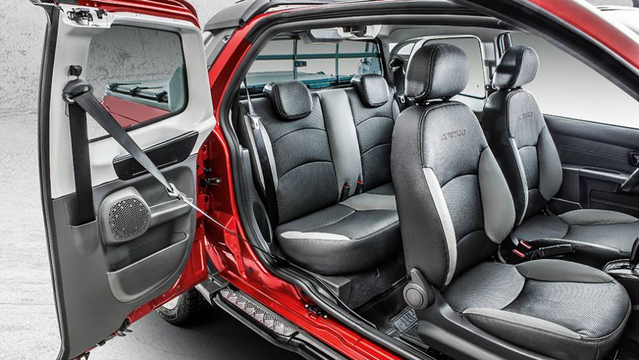 Espaço de acesso para o banco traseiro dobrou de tamanho: de 0,5 para 1 m² | <a href="https://beta-develop.quatrorodas.abril.com.br/carros/testes/fiat-strada-adventure-1-6-16v-cd-762709.shtml" rel="migration">Leia mais</a> Espaço de acesso para o banco traseiro dobrou de tamanho: de 0,5 para 1 m² | <a href="https://beta-develop.quatrorodas.abril.com.br/carros/testes/fiat-strada-adventure-1-6-16v-cd-762709.shtml" rel="migration">Leia mais</a>