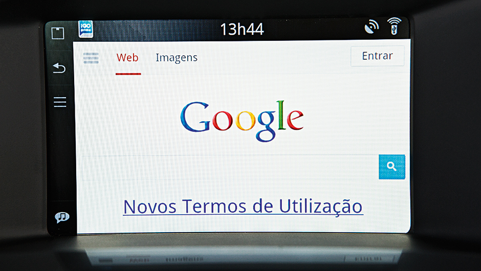 Sensus Connected oferece conex&atilde;o &agrave; internet | <a href="https://beta-develop.quatrorodas.abril.com.br/carros/impressoes/volvo-s60-t6-r-design-763072.shtml" rel="migration">Leia mais</a>