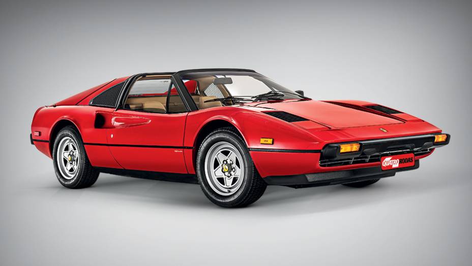 Versão conversível GTS corresponde a 66% das Ferrari 308 já produzidas | <a href="https://beta-develop.quatrorodas.abril.com.br/carros/classicos-grandescarros/ferrari-308-gtb-gts-764363.shtml" rel="migration">Leia mais</a>