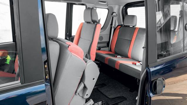 Banco dobrável para chegar à 3ª fileira | <a href="https://beta-develop.quatrorodas.abril.com.br/carros/impressoes/rely-link-1-3-16v-764315.shtml" rel="migration">Leia mais</a> Banco dobrável para chegar à 3ª fileira | <a href="https://beta-develop.quatrorodas.abril.com.br/carros/impressoes/rely-link-1-3-16v-764315.shtml" rel="migration">Leia mais</a>