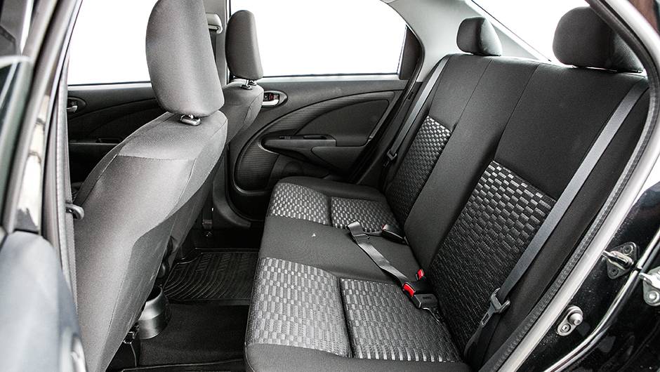 1º lugar Desempenho: Etios XLS. Atrás, espaço também é bom | <a href="https://beta-develop.quatrorodas.abril.com.br/carros/comparativos/sedas-45-mil-reais-764153.shtml" rel="migration">Leia mais</a> 1º lugar Desempenho: Etios XLS. Atrás, espaço também é bom | <a href="https://beta-develop.quatrorodas.abril.com.br/carros/comparativos/sedas-45-mil-reais-764153.shtml" rel="migration">Leia mais</a>
