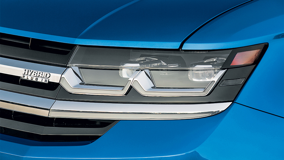 Far&oacute;is de led s&atilde;o integrados &agrave; grade do radiador | <a href="https://beta-develop.quatrorodas.abril.com.br/carros/impressoes/volkswagen-crossblue-766158.shtml" rel="migration">Leia mais</a>