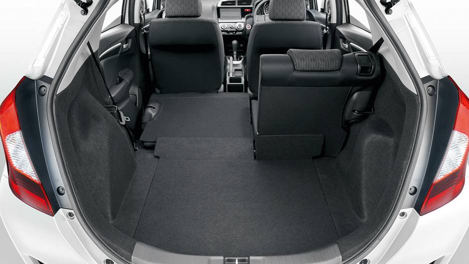 Fit manteve a grande modularidade interna dos bancos | <a href="https://beta-develop.quatrorodas.abril.com.br/carros/impressoes/honda-fit-765447.shtml" rel="migration">Leia mais</a> Fit manteve a grande modularidade interna dos bancos | <a href="https://beta-develop.quatrorodas.abril.com.br/carros/impressoes/honda-fit-765447.shtml" rel="migration">Leia mais</a>