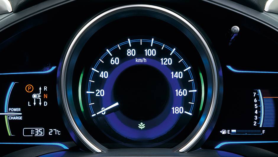 Sport Hybrid: Painel do híbrido mostra quando a bateria é recarregada | <a href="https://beta-develop.quatrorodas.abril.com.br/carros/impressoes/honda-fit-765447.shtml" rel="migration">Leia mais</a> Sport Hybrid: Painel do híbrido mostra quando a bateria é recarregada | <a href="https://beta-develop.quatrorodas.abril.com.br/carros/impressoes/honda-fit-765447.shtml" rel="migration">Leia mais</a>
