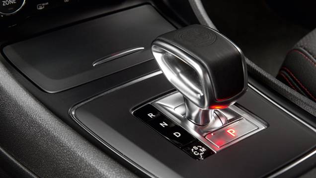 Câmbio: dupla embreagem e sete marchas | <a href="https://beta-develop.quatrorodas.abril.com.br/carros/testes/mercedes-benz-a45-amg-772357.shtml" rel="migration">Leia mais</a> Câmbio: dupla embreagem e sete marchas | <a href="https://beta-develop.quatrorodas.abril.com.br/carros/testes/mercedes-benz-a45-amg-772357.shtml" rel="migration">Leia mais</a>