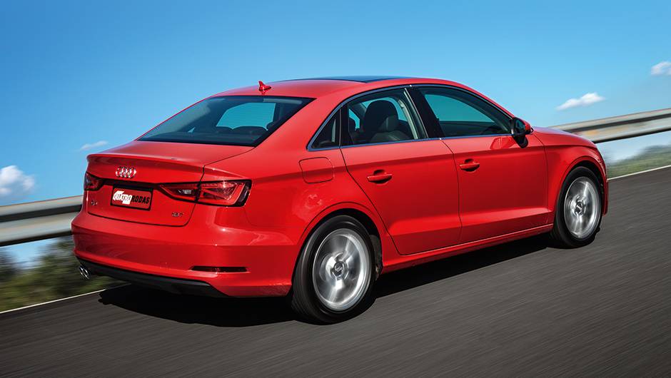 Pela primeira vez o A3 é lançado em versão sedã | <a href="https://beta-develop.quatrorodas.abril.com.br/carros/testes/audi-a3-sedan-771657.shtml" rel="migration">Leia mais</a> Pela primeira vez o A3 é lançado em versão sedã | <a href="https://beta-develop.quatrorodas.abril.com.br/carros/testes/audi-a3-sedan-771657.shtml" rel="migration">Leia mais</a>