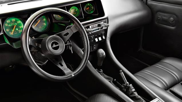 Volante trazia o requinte do ajuste elétrico de altura | <a href="https://beta-develop.quatrorodas.abril.com.br/carros/classicos-brasileiros/miura-mts-771647.shtml" rel="migration">Leia mais</a> Volante trazia o requinte do ajuste elétrico de altura | <a href="https://beta-develop.quatrorodas.abril.com.br/carros/classicos-brasileiros/miura-mts-771647.shtml" rel="migration">Leia mais</a>