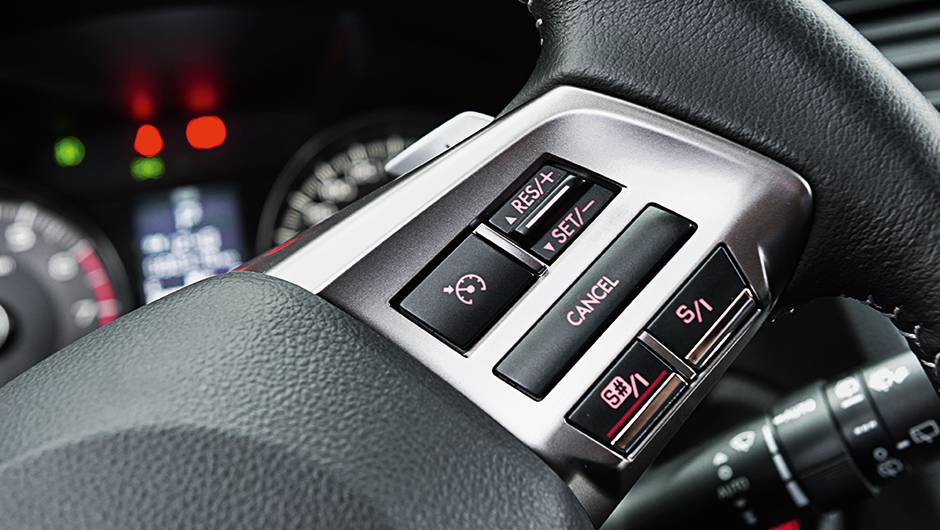 Teclas para alternar os modos de condução só no volante | <a href="https://beta-develop.quatrorodas.abril.com.br/carros/testes/subaru-forester-2-0-xt-turbo-772015.shtml" rel="migration">Leia mais</a> Teclas para alternar os modos de condução só no volante | <a href="https://beta-develop.quatrorodas.abril.com.br/carros/testes/subaru-forester-2-0-xt-turbo-772015.shtml" rel="migration">Leia mais</a>