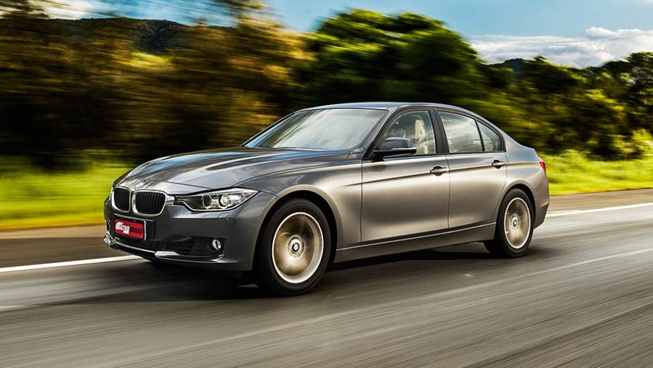 Agora o motor 2.0 turbo faz 184 cv bebendo &aacute;lcool | <a href="https://beta-develop.quatrorodas.abril.com.br/carros/testes/bmw-320i-activeflex-774586.shtml" rel="migration">Leia mais</a>